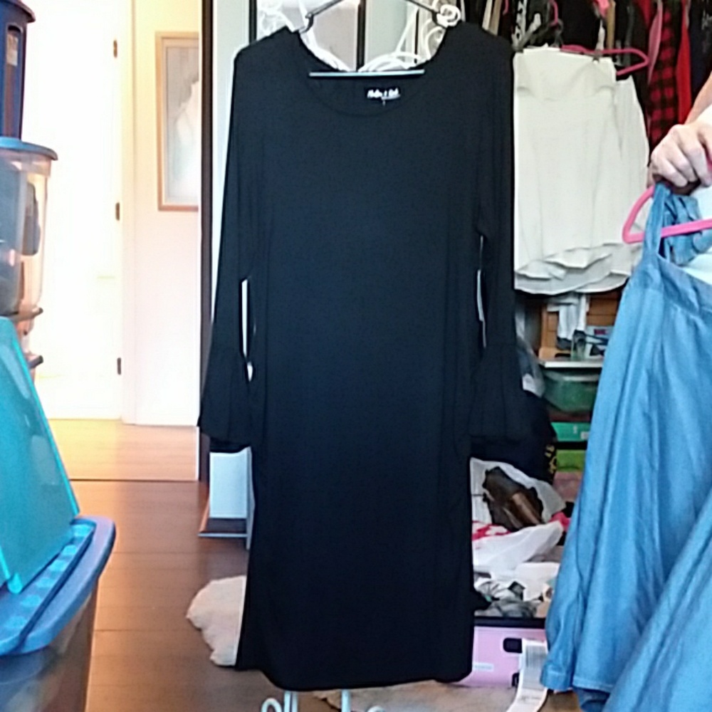 Black maternity dress